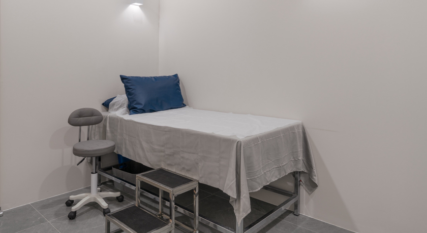 Physiary Clinic (Pain Relief by Specialist) Physiary Clinic – ฟีเซียรี คลินิกเวชศาสตร์ฟื้นฟู รามอินทรา 40 7