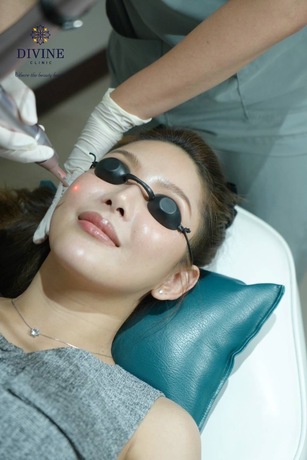 Divine Aesthetic Clinic Divine Aesthetic Clinic - ดีไวน์ คลินิก ปรับรูปหน้าและฟิลเลอร์ ย่านห้วยขวาง image_picker_4D510B1F-E24D-4749-B32E-999C042151A0-16913-0000308E9C0233AE