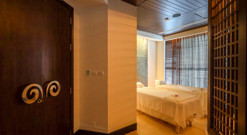 Makkha Health & Spa Bangkok (Hilton Grande Asoke) Makkha Health & Spa Bangkok – มรรคา เฮลท์ แอนด์ สปา หรูหราใจกลางอโศก 7