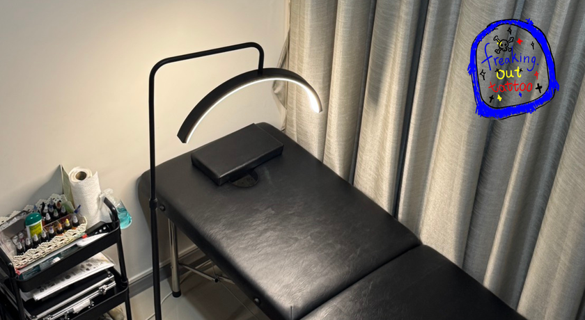 Freaking.out_tattoo Freaking.out_tattoo - ฟรีคกิ้งเอ้าท์ แทททู รอยสักแฮนด์โพค รัชดา 19 1