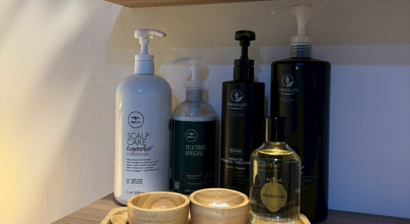 Pleased Me Studio Pleased Me Studio - พลีสมีสตูดิโอ ร้านทำผมย่านทองหล่อ 10