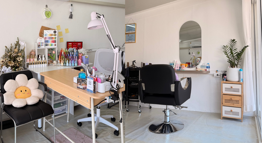 Ploy Beauty House Ploy Beauty House - พลอยบิวตี้เฮ้าส์ ร้านทำผมทำเล็บ ตลาด ส.พัฒนา ภูเก็ต 4