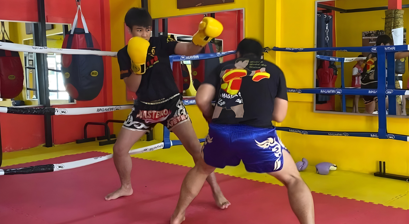 Muay Thai Master (Master O Muay Thai Academy) Muay Thai Master - มวยไทย มาสเตอร์ (มาสเตอร์โอ มวยไทย อะคาเดมี่) สาทร  4
