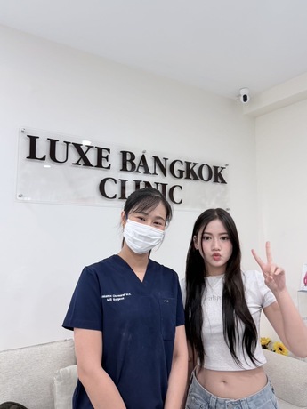 Luxe Bangkok Clinic (BTS Phahonyothin 24) Luxe Bangkok Clinic (BTS Phahonyothin 24) (มีสาขาเดียวเท่านั้น)  image_picker_3F4DA8B7-5CDF-45BB-BD46-A86AFF88429E-92103-00000A74E447E6D6