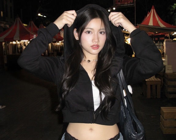 Luxe Bangkok Clinic (BTS Phahonyothin 24) Luxe Bangkok Clinic (BTS Phahonyothin 24) (มีสาขาเดียวเท่านั้น)  image_picker_8378FBFA-F324-4485-9467-7C6126DE7D60-92103-00000A74E4FD68A1