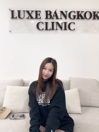 Luxe Bangkok Clinic (BTS Phahonyothin 24) Luxe Bangkok Clinic (BTS Phahonyothin 24) (มีสาขาเดียวเท่านั้น)  image_picker_2549C50F-C359-4A4F-B6AC-7716FCD15B79-92103-00000A74E57D6F04