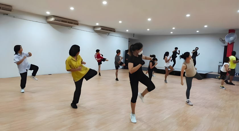 R You Fitness R You Fitness - อาร์ ยู ฟิตเนส ฟิตเนสครบวงจร ย่านเพชรเกษม หนองแขม 10