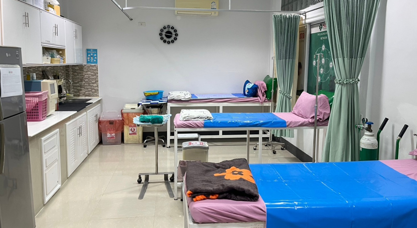 Siam International Clinic (Lipe) Siam International Clinic - Siam Clinic Lipe คลินิกความงาม เกาะหลีเป๊ะ 2