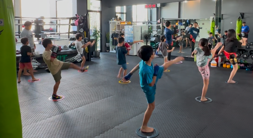 Wit Muay Thai Gym Wit Muay Thai Gym - วิทย์มวยไทยยิม มวยไทยใจกลางสุขุมวิท 8