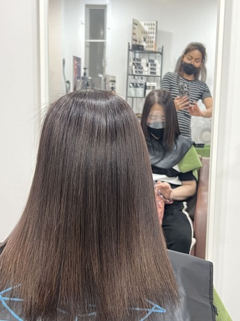 The First Salon  image_picker_DF4EB377-C610-4C94-B9A5-56499AB9CCF5-2068-000000BB2B171A94