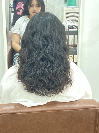 The First Salon  image_picker_D10DDDD3-963B-4F66-AF65-DA11176149E2-2068-000000BB2AE70778