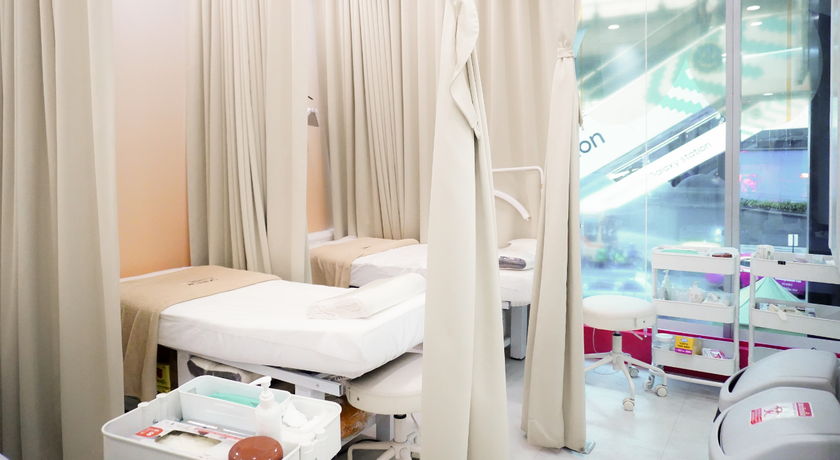 SKN Clinic by Skin'ism (Siam) SKN Clinic by Skin'ism (Siam) – เอสเคเอ็น คลินิก บาย สกินนิซึม สยาม 2
