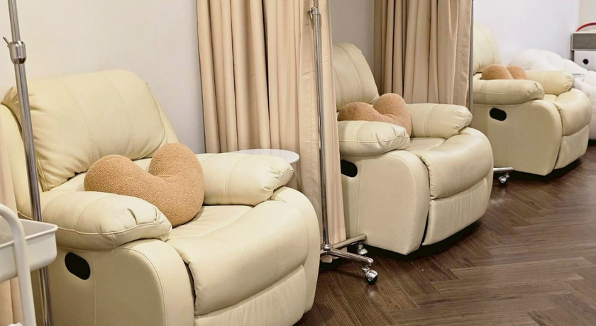 K2R Luxury Clinic K2R Luxury Clinic - เคทูอาร์ ลักซัวรี่ คลินิค ความงามพรีเมียม ดินแดง 3