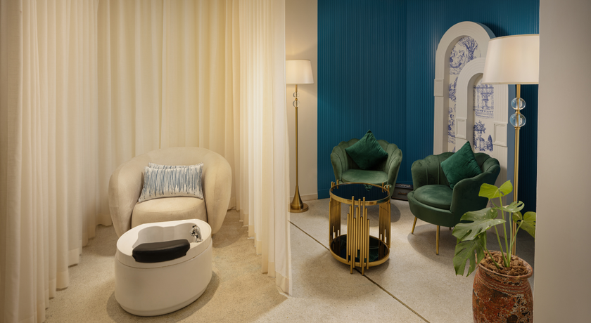 Madame Perle’s Salon De Beauté Madame Perle’s Salon De Beauté - มาดาม เพิร์ล ซาลอน เดอ บิวเต้ ย่านกะรน จังหวัดภูเก็ต 2