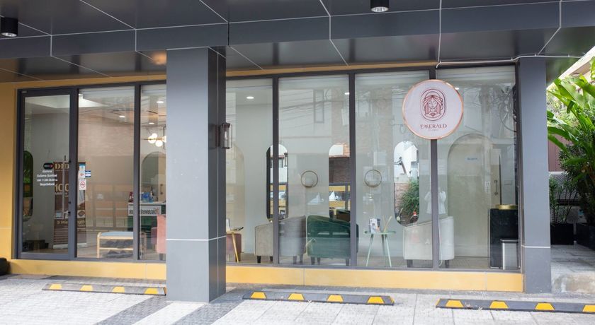 Emerald Clinic (1 Floor at THE SIXSENSE TOWER SUKHUMVIT 45) Emerald Clinic – เอเมอรัลด์คลินิก เสริมความงาม สุขุมวิท 45 6
