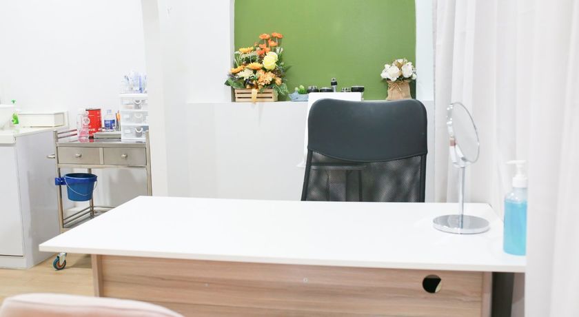 Emerald Clinic (1 Floor at THE SIXSENSE TOWER SUKHUMVIT 45) Emerald Clinic – เอเมอรัลด์คลินิก เสริมความงาม สุขุมวิท 45 10