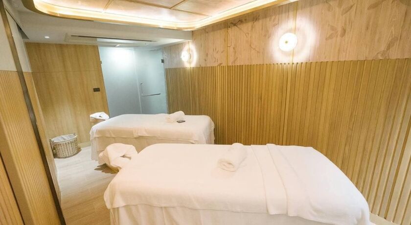 La Mun Onsen & Spa (6th Floor at TRIBE Living Bangkok Sukhumvit 39) La Mun Onsen & Spa – ละมุน ออนเซ็น แอนด์ สปา ออนเซ็นลักซ์ชัวรี สุขุมวิท 39 7