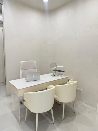 ION Clinic “Formerly BeautUp Clinic” (Thonglor) ION Clinic “Formerly BeautUp Clinic” (Thonglor) – คลินิกเสริมความงามย่านทองหล่อ image_picker_96A50330-EC78-46D3-A88D-426FB7920630-5966-000001CA96C9F193