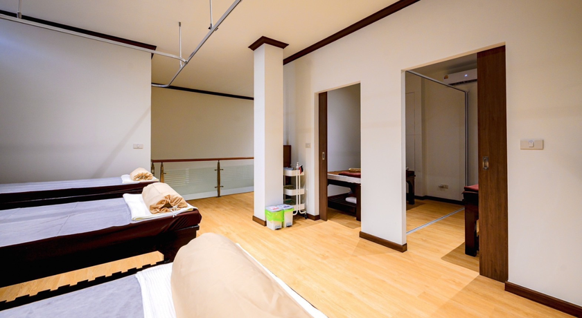 Tian Clinic Tian Clinic – เทียนสหคลินิก ฝังเข็ม นวดบำบัด ย่านบางรัก 12