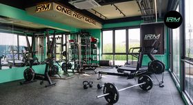 1RM Studio 1RM Studio – 1 อาร์เอ็ม สตูดิโอ ฟิตเนสเทรนนิ่งส่วนตัว ตลิ่งชัน 1