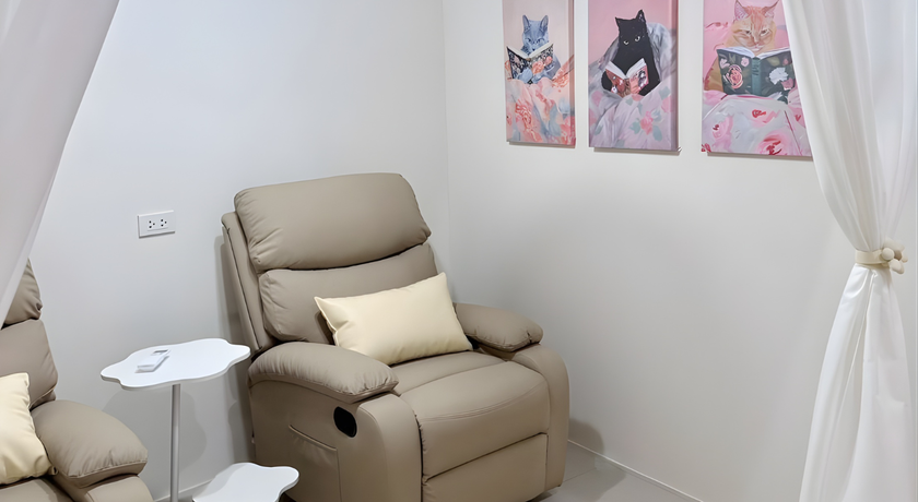 Morchom Clinic Morchom Clinic – หมอชม คลินิก ปรับรูปหน้าและผิวพรรณ ชลบุรี 6