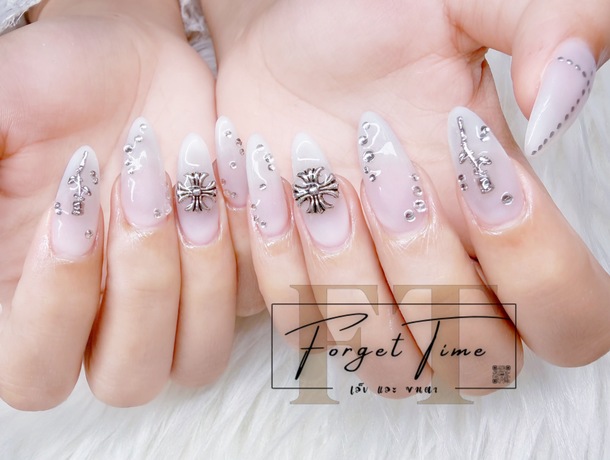 Forget Time Nails and Eyelashes  image_picker_910511AF-ED91-43FA-B27F-5B06974410FD-18869-00000B9462ECBD00