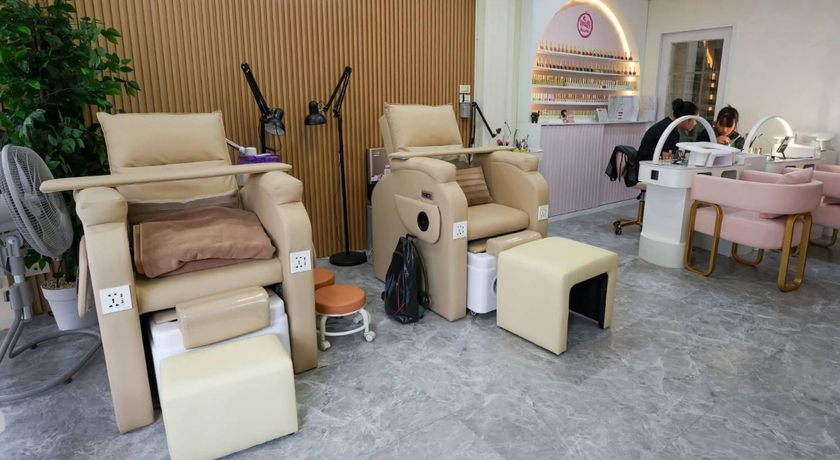 Kristin Nails Studio Kristin Nails Studio – คริสติน เนลส์ สตูดิโอ ร้านทำเล็บพระโขนง 3