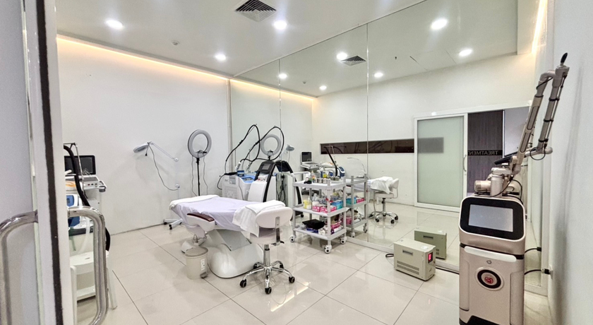 Mesa by Dr.Aor (Exchange Tower,Asoke) Mesa by Dr.Aor – เมษาบายด็อกเตอร์อ้อ คลินิกความงาม อโศก 2