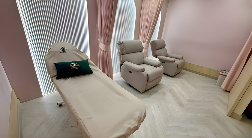 Perryglam Clinic Perryglam Clinic - เพอรี่แกลม คลินิก เสริมความงาม รามอินทรา 2