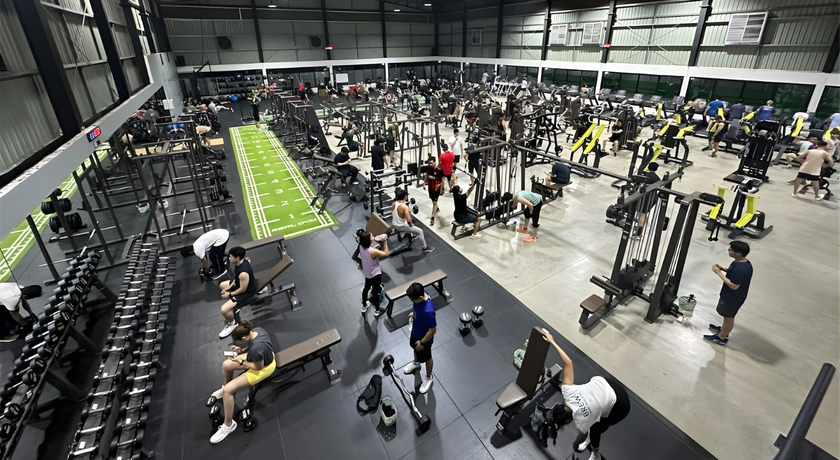 Real Gym (Rama 5) Real Gym (Rama5) - เรียลยิม พระราม5 ฟิตเนสครบวงจร นครอินทร์ 12