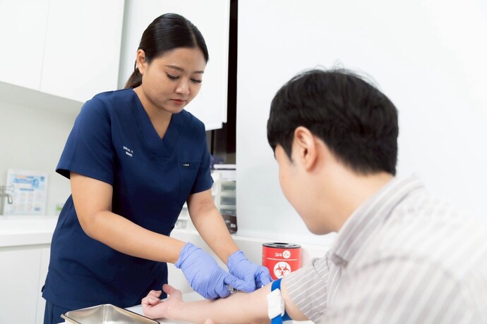 WellMed Bangkok Clinic - Silom WellMed Bangkok Clinic - เวลเมดคลินิกเวชกรรม บริการตรวจสุขภาพ ย่านสีลม LINE_ALBUM_Silom_branch_260226_3