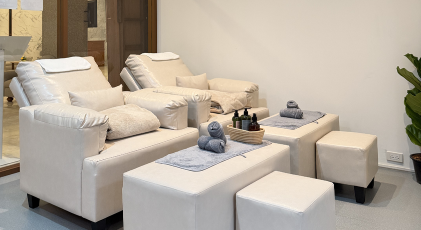 Kalme Facial Nail & Lash at Ariston Hotel (Sukhumvit 24) Kalme Facial Nail & Lash - คาร์ม เฟเชียล เนล แอนด์ แลช - สุขมวิท 24 3