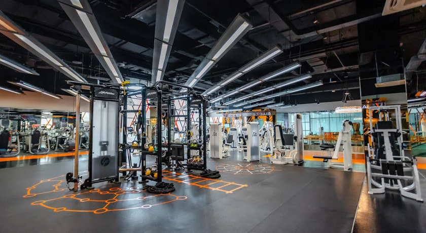 WE Fitness (Esplanade Ratchada) WE Fitness - วี ฟิตเนส เอสพลานาด รัชดา 3