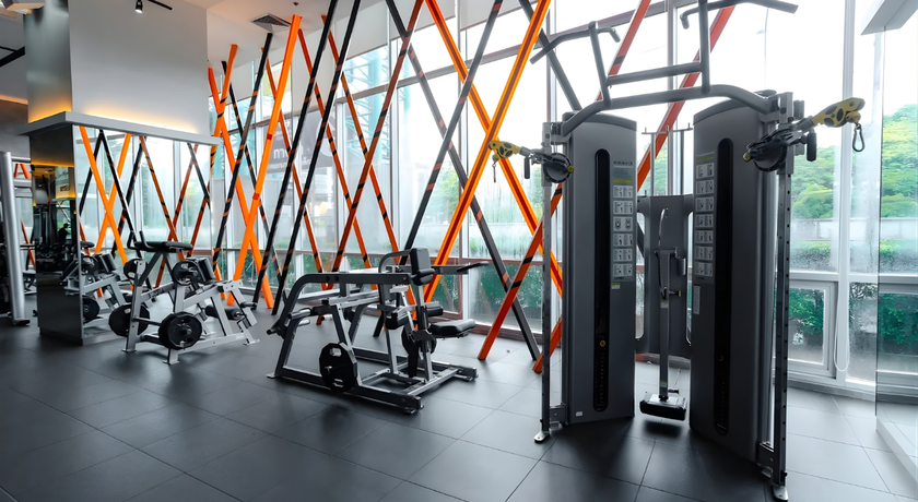 WE Fitness (Espanade Khaerai) WE Fitness - วี ฟิตเนส เอสพลานาด แคราย 3