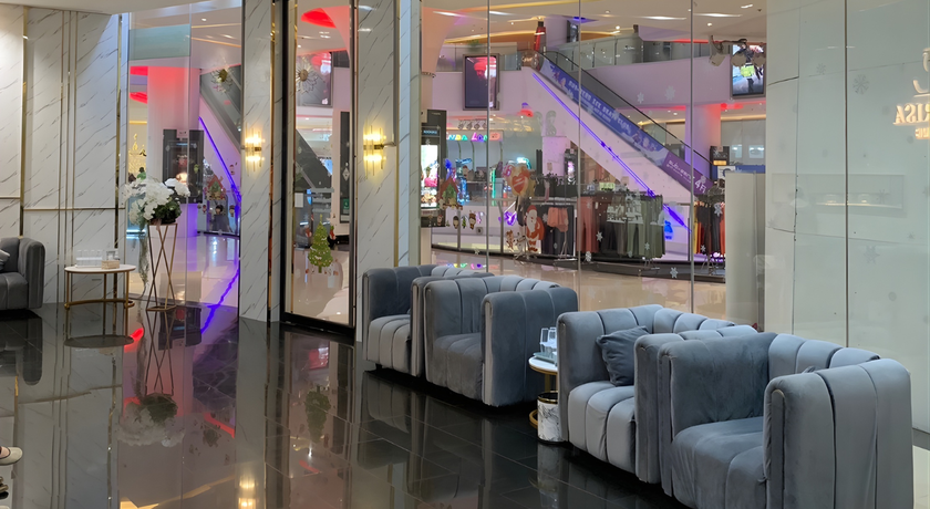 Larisa Clinic (Esplanade) ลาริสาคลินิกเวชกรรม สาขา Esplanade แคราย - งามวงศ์วาน ช้้น 2 4