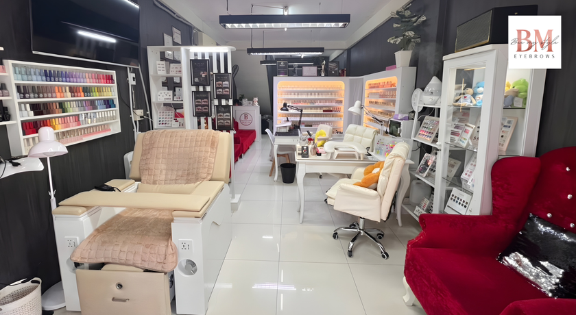 Bee My Style Eyebrows Bee My Style Eyebrows - บี มาย สไตล์ อายบราวส์ วุฒากาศ ต่อขนตา-สักคิ้ว 1