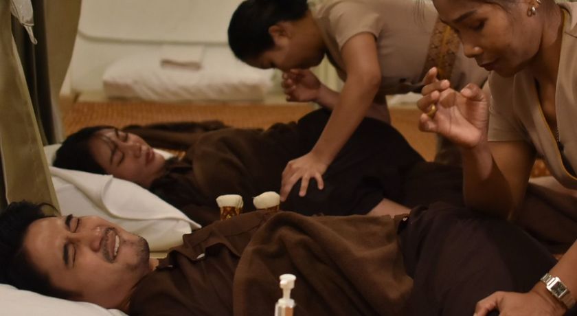 Pratunam Thai Massage @Phetchaburi 31  line_oa_chat_260407_170810