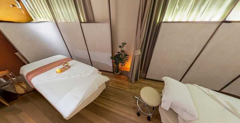 Raku Spa Bangkok Raku Spa Thonglor, Facial Massage Bangkok scaled_1000097763