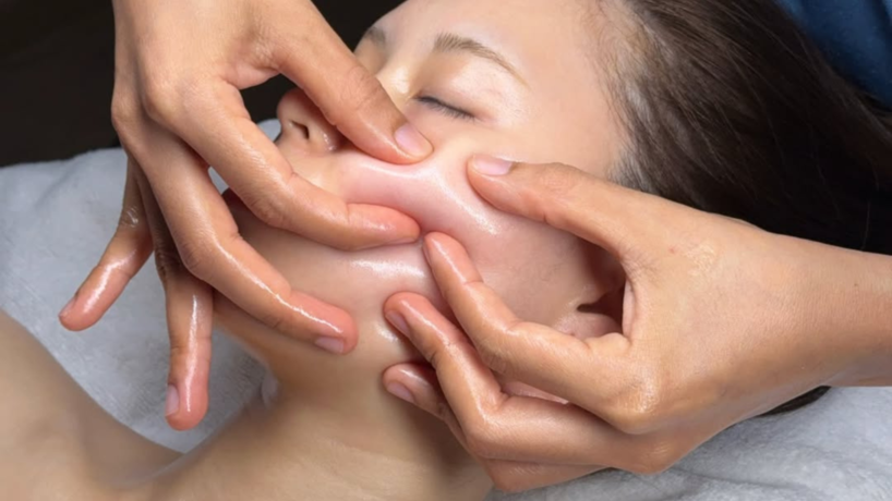 The Glam Clinic (MBK Center)  null?1775625572