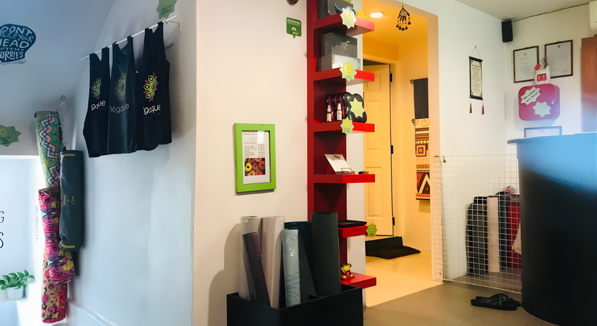 Yogatique Bangkok (Sukhumvit 23) Yogatique Bangkok - โยคะทีค โยคะ สุขุมวิท 23 5