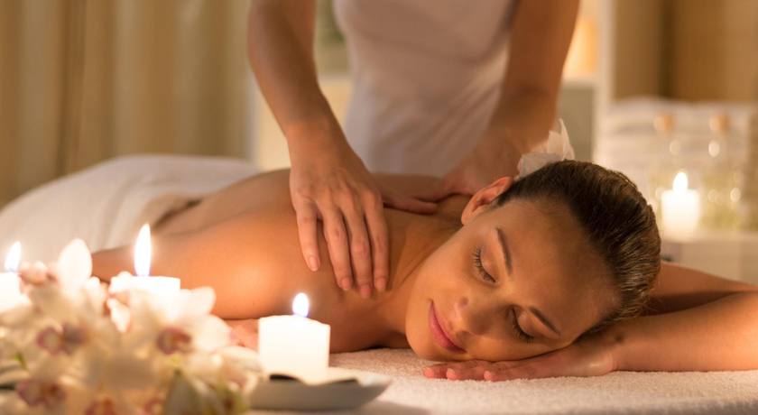Sarinna Thai Massage (Holiday Inn Express & Suites Bangkok Central Pier) Sarinna Thai Massage - สริณณานวด สาทร ใกล้ BTS สะพานตากสิน 4