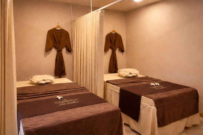 Sarinna Thai Massage (Holiday Inn Express & Suites Bangkok Central Pier) Sarinna Thai Massage - สริณณานวด สาทร ใกล้ BTS สะพานตากสิน S__49111149