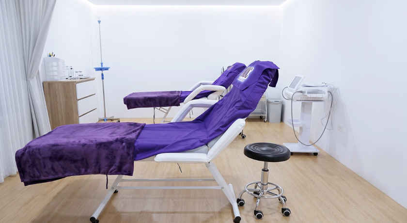 MD MD Clinic (LatPrao-Bang Kapi Branch) MD MD Clinic - เอ็มดี เอ็มดี คลินิกเวชกรรม สาขาลาดพร้าว บางกะปิ ร้อยไหม ปรับรูปหน้า 2
