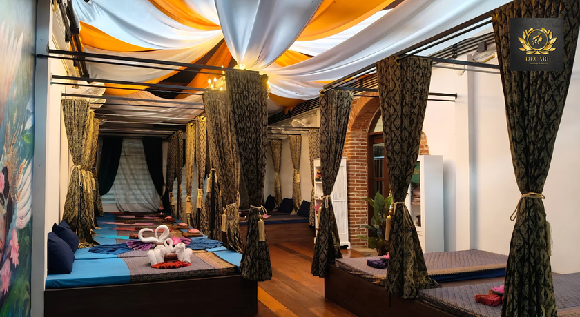 Decare Massage & Beauty Salon 10 (Phuket) Decare Massage & Beauty Salon 10 - เดอแคร์ มาสซาจ & บิวตี้ ซาลอน 10 ภูเก็ต 1