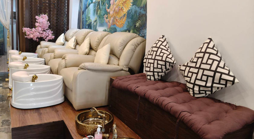 Decare Massage & Beauty Salon 10 (Phuket) Decare Massage & Beauty Salon 10 - เดอแคร์ มาสซาจ & บิวตี้ ซาลอน 10 ภูเก็ต 9