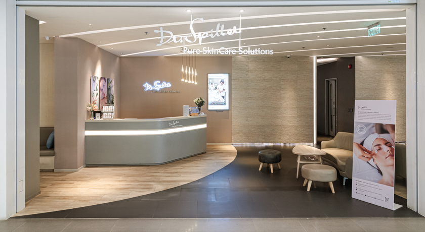 Dr. Spiller Pure SkinCare Solutions - Leisure Space (Central World) Dr. Spiller Pure SkinCare Solutions - Leisure Space (Central World) - ดร. สปิลเลอร์ บำรุงผิวล้ำลึก ย่านเซ็นทรัลเวิลด์ 2