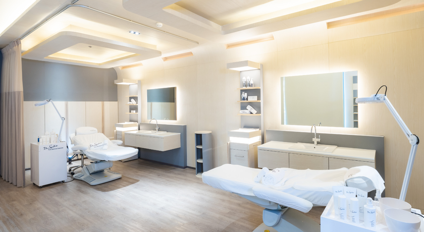 Dr. Spiller Pure Skin Care Solutions (Ginza Thonglor) Dr. Spiller Pure Skin Care Solutions (Ginza Thonglor) - ดร. สปิลเลอร์ สกินแคร์ บริการทรีทเมนต์ผิวหน้า ย่านทองหล่อ 2