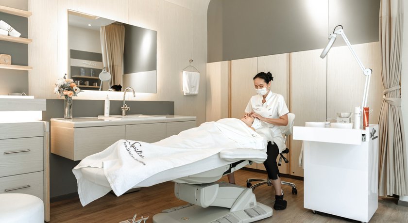 Dr. Spiller Pure Skin Care Solutions (Ginza Thonglor) Dr. Spiller Pure Skin Care Solutions (Ginza Thonglor) - ดร. สปิลเลอร์ สกินแคร์ บริการทรีทเมนต์ผิวหน้า ย่านทองหล่อ 13