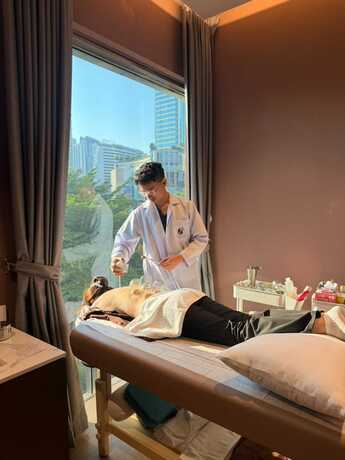 Yinyang Wellness (Asok Bangkok) Yinyang Wellness Asok Bangkok – หยินหยาง เวลเนส ฟื้นฟูอาการบาดเจ็บครบวงจร อโศก null?1777224619
