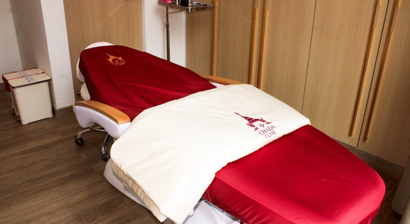 CHADA CLINIC (3rd Floor, Siam Square One) CHADA CLINIC (3rd Floor, Siam Square One) - ชฎา คลินิก สยามสแควร์วัน 10